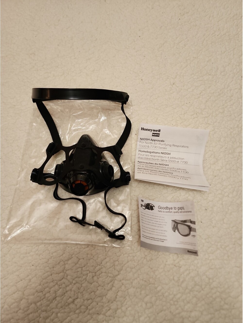 North By Honeywell 7700 Series Half Face Respirator, 7700-30M, MEDIUM